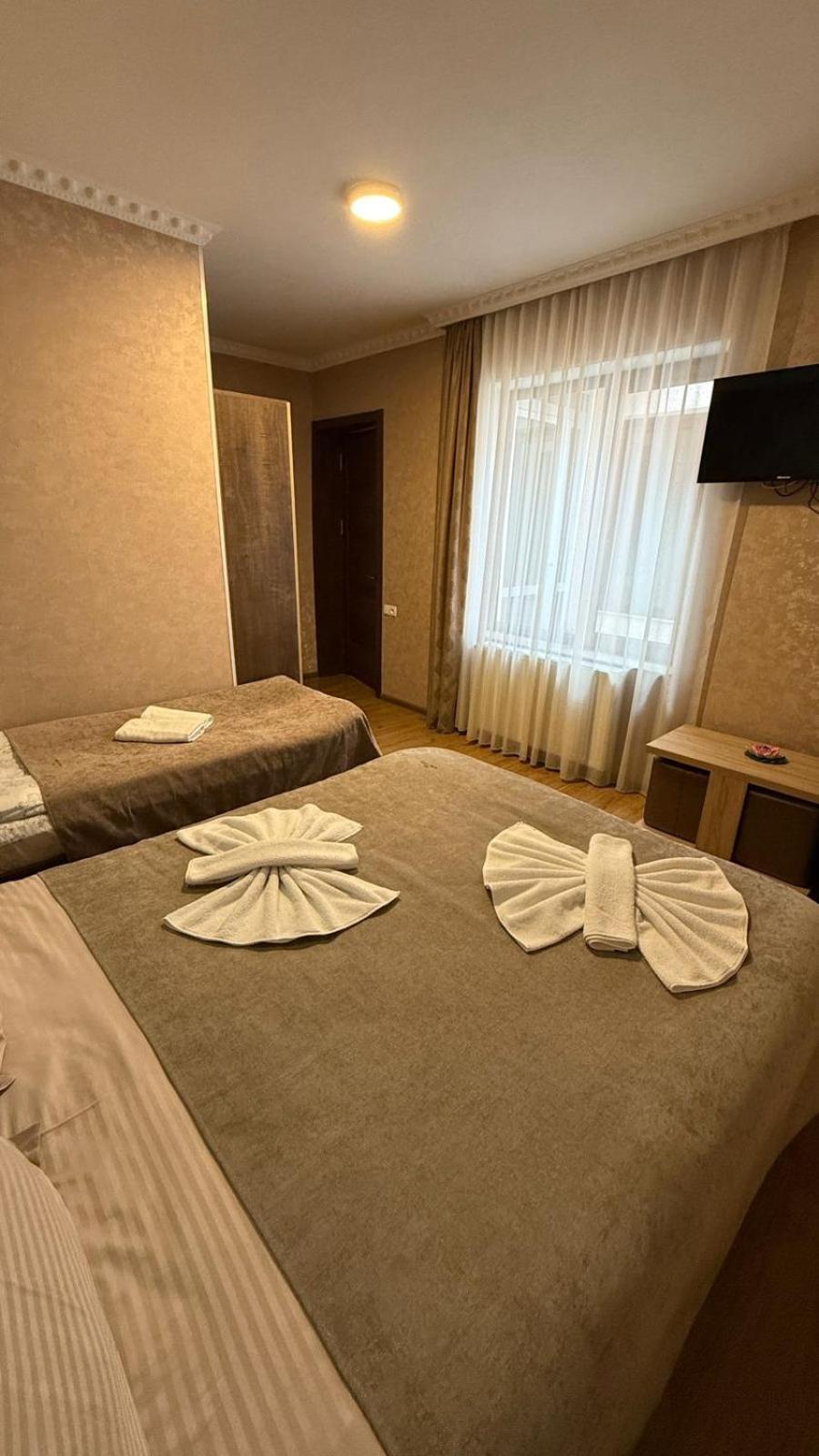 Hotel Lotus Achaltsiche Buitenkant foto